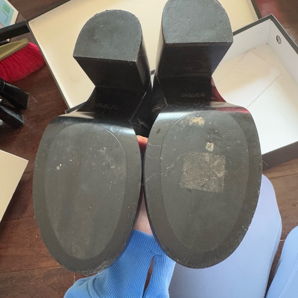 Women's Black Knee-High Boots - Picture 3 of 3